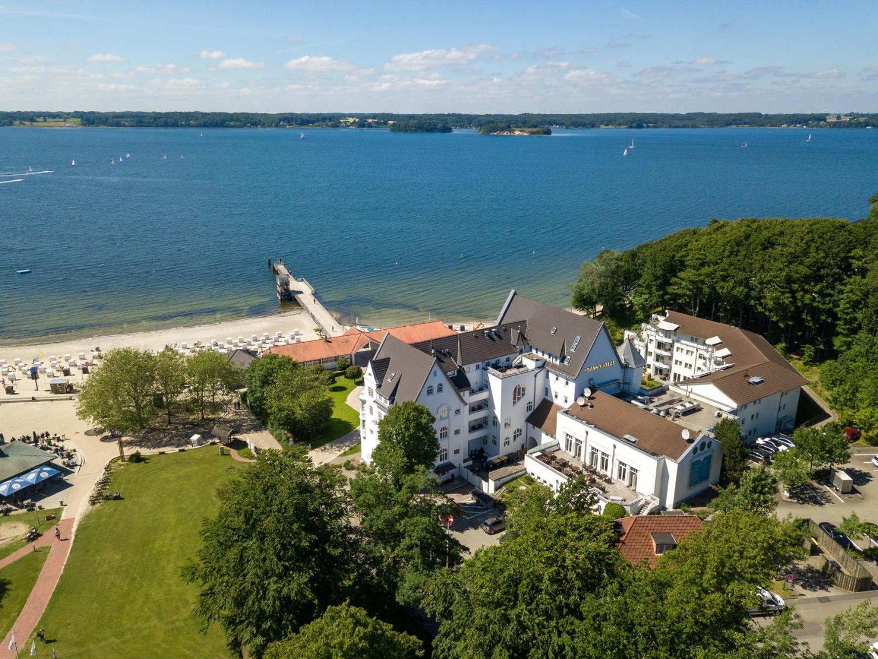 Strandhotel Glucksburg Bagian luar foto